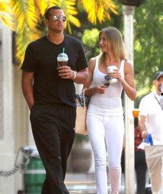 欧美时尚情侣跳舞图片,共谱浪漫舞曲