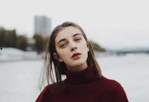 欧美写实拼接图片女,重构女性形象的艺术之旅